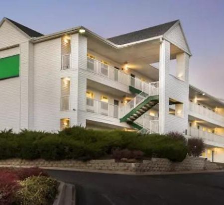 Birch Hill Suites Kansas City - Independence Exterior foto